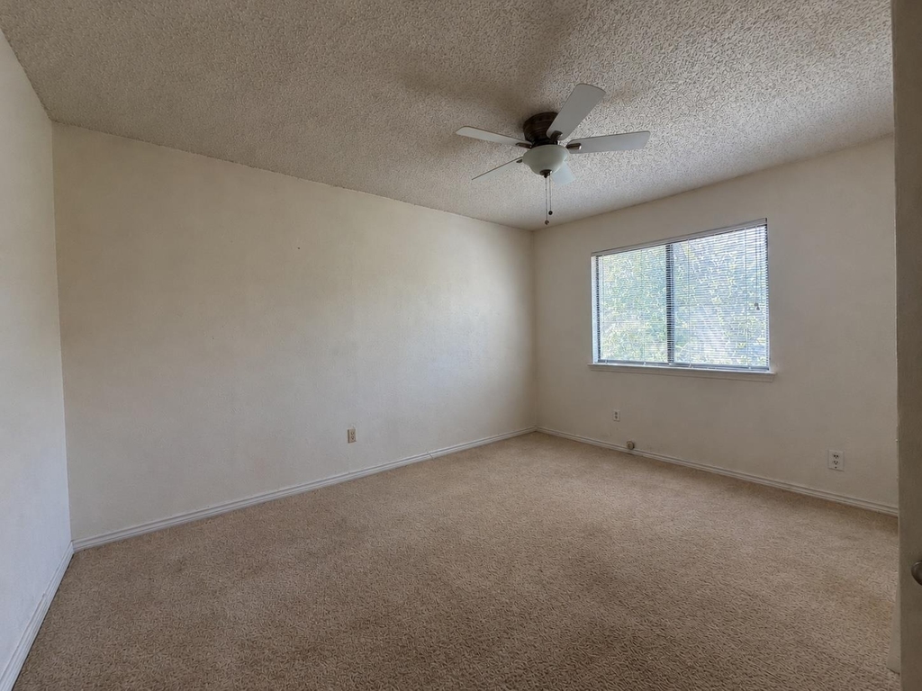 7311 Danwood Dr - Photo 21