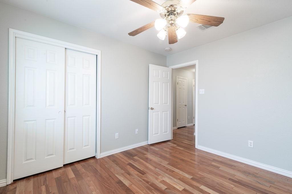 7104 Quimper Ln - Photo 10
