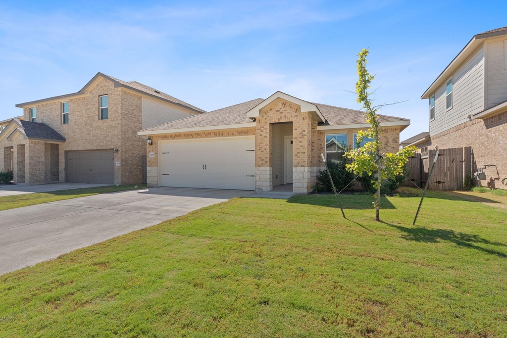 14505 Heartland Dr - Photo 0