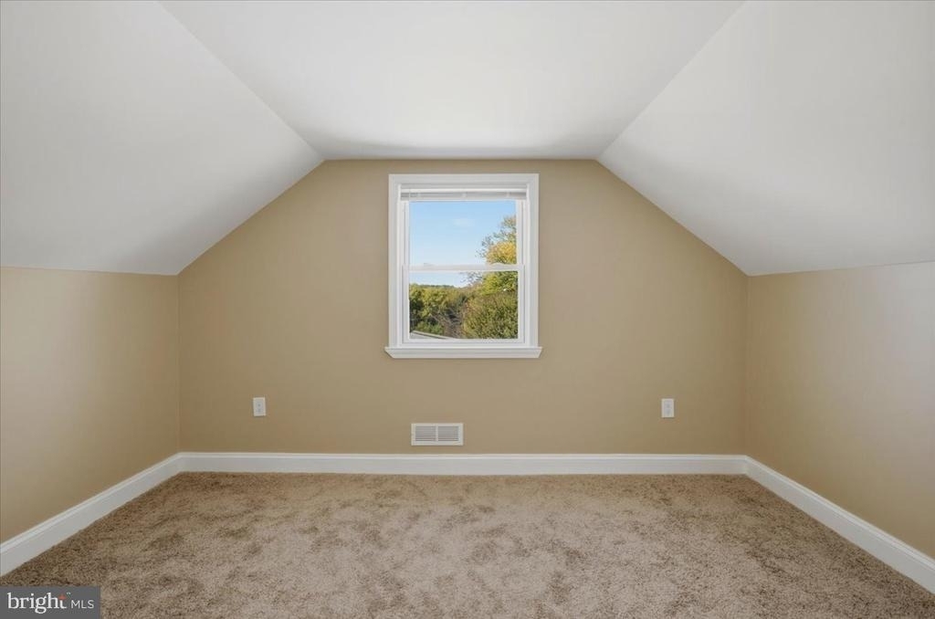 6303 Fieldvale Road - Photo 11