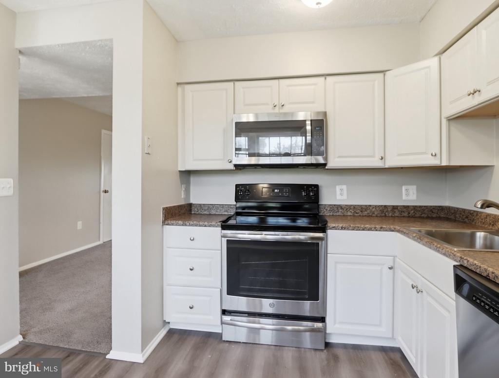 807 Joshua Tree Court - Photo 12