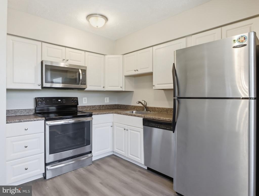807 Joshua Tree Court - Photo 13