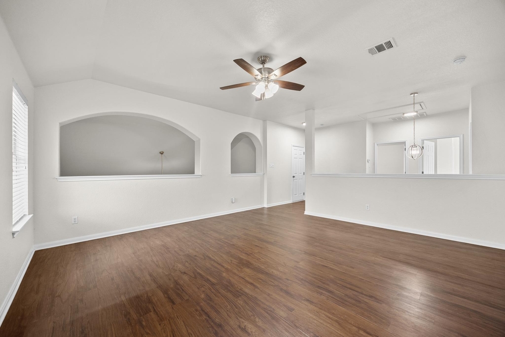 1618 Ashberry Trl - Photo 18