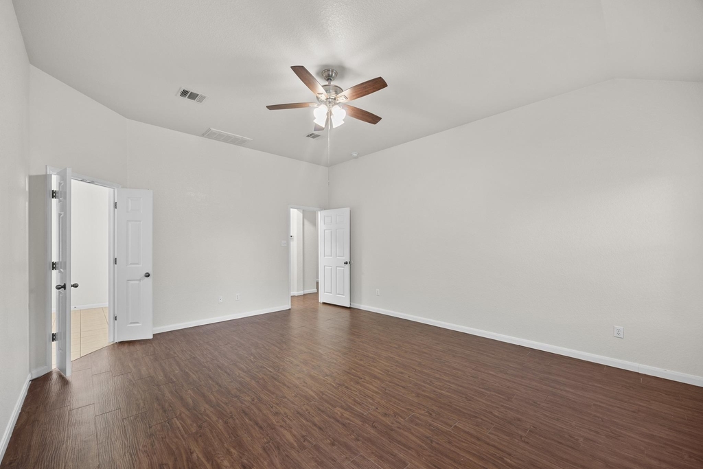 1618 Ashberry Trl - Photo 13