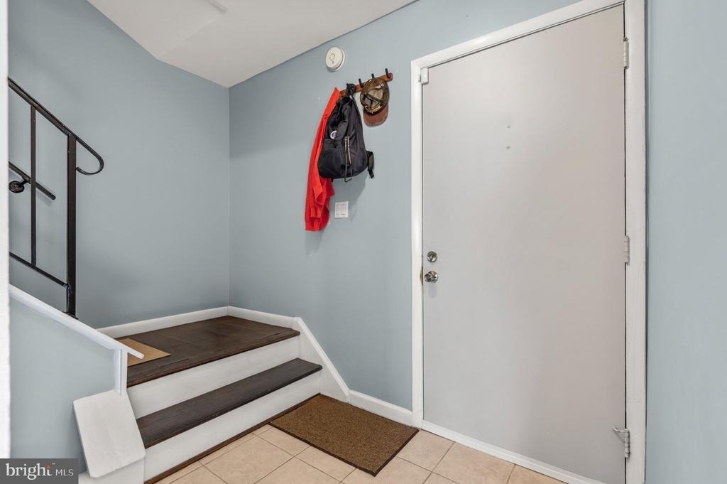290 Hilltop Lane - Photo 9