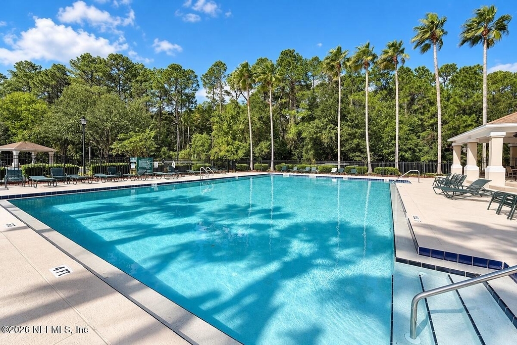 10550 Baymeadows Road - Photo 23