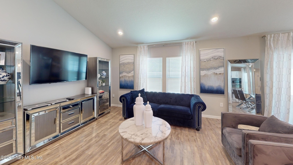 350 Hepburn Road - Photo 4