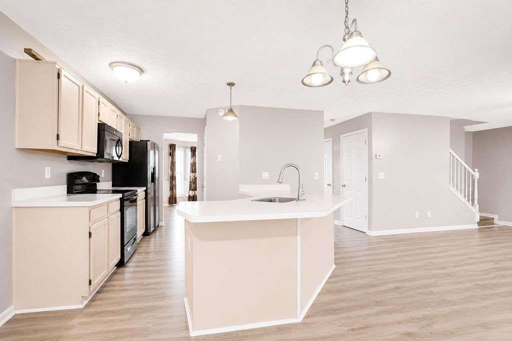 775 Stonemill Manor - Photo 12