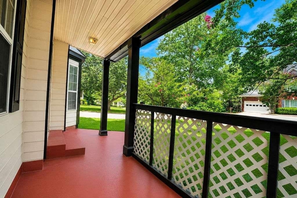 775 Stonemill Manor - Photo 3