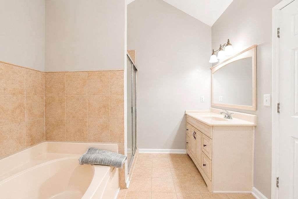 775 Stonemill Manor - Photo 24