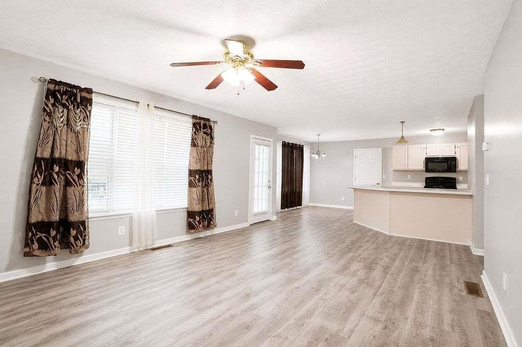775 Stonemill Manor - Photo 7