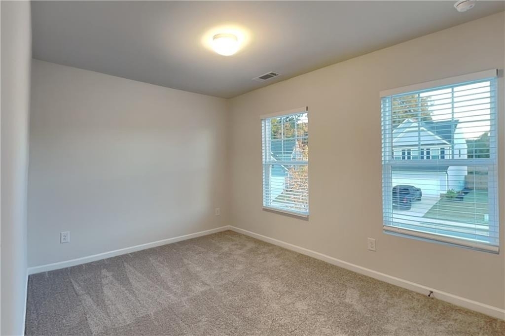 363 Bloomfield Circle - Photo 11