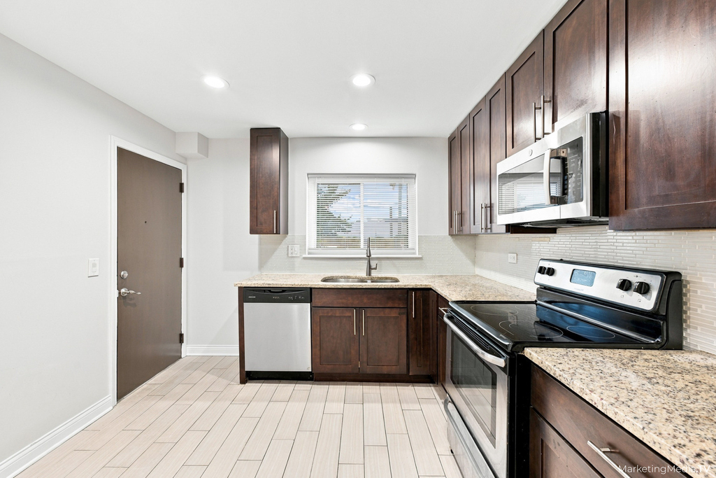400 E Kensington Road - Photo 5
