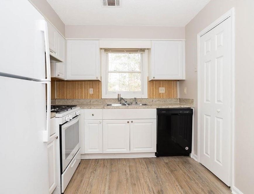 2583 Parkside Way - Photo 6