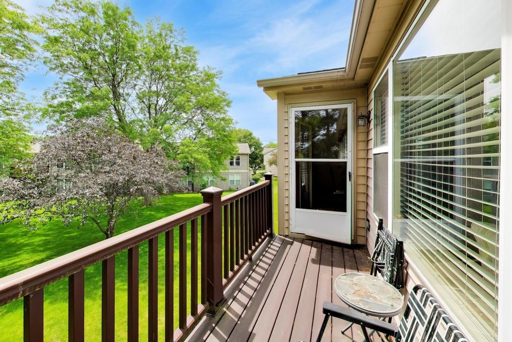 1107 Canterbury Court - Photo 21