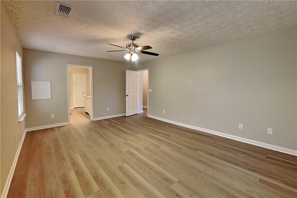 111 Crestbend Lane - Photo 10