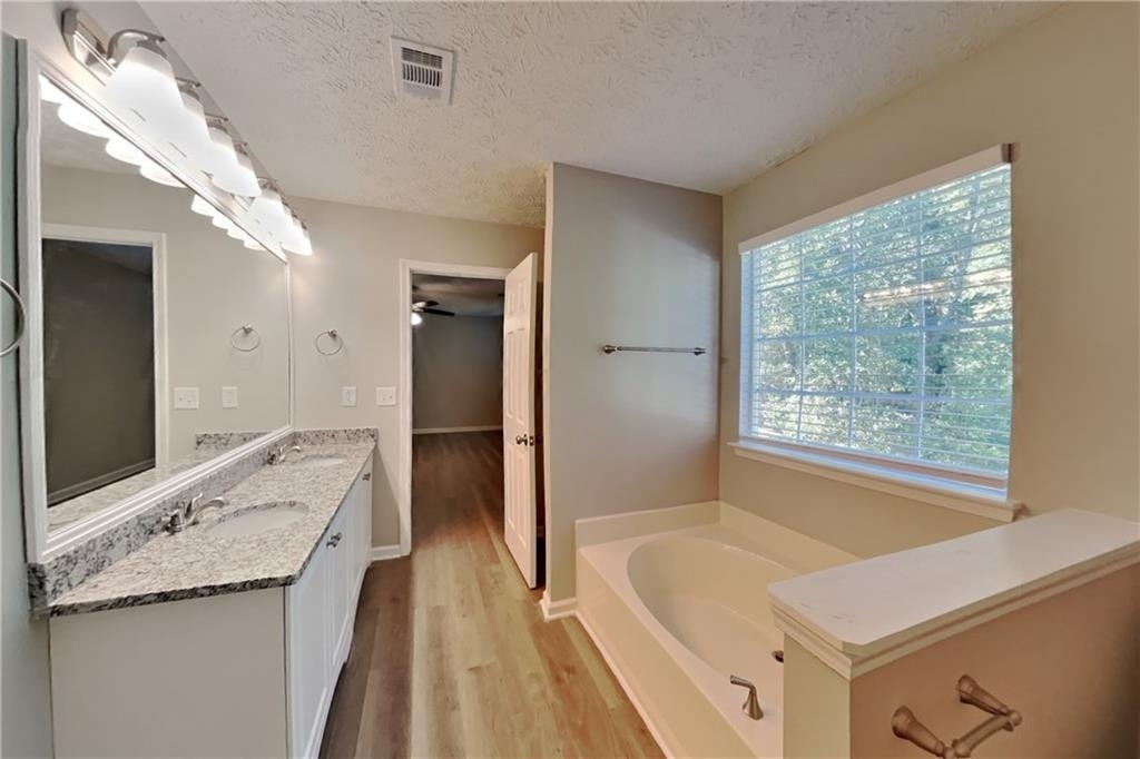 111 Crestbend Lane - Photo 12