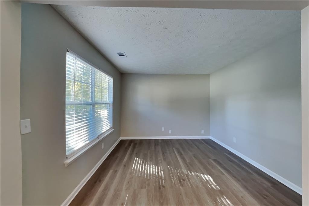 111 Crestbend Lane - Photo 4