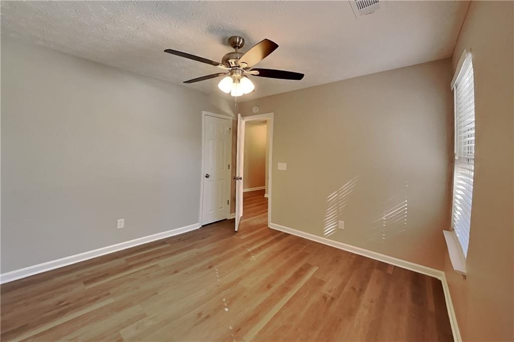 111 Crestbend Lane - Photo 13