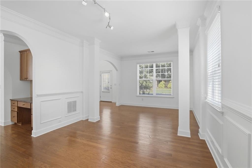 4875 Shiloh Crossing Way - Photo 9