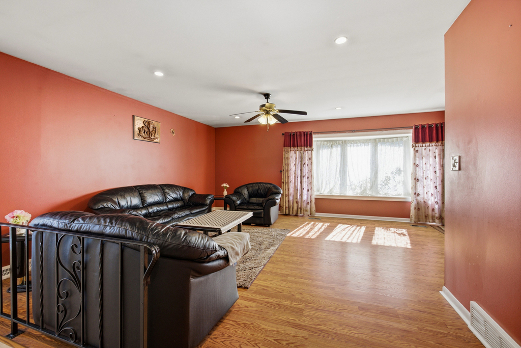 228 Dover Drive - Photo 9