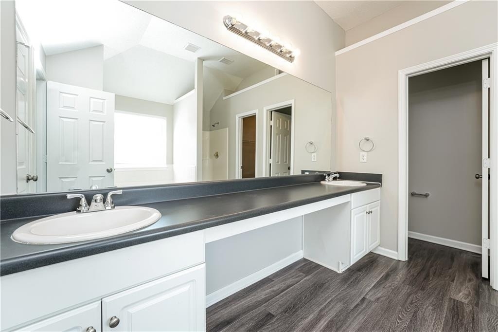 2575 Captains Row - Photo 12