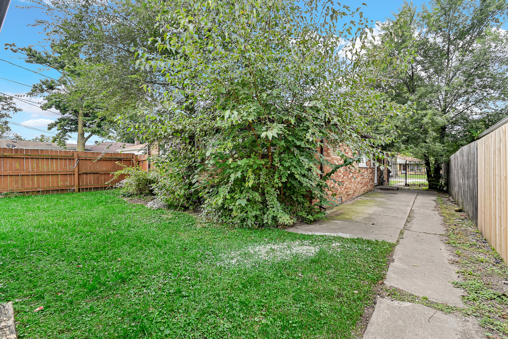 14905 Edbrooke Avenue - Photo 21