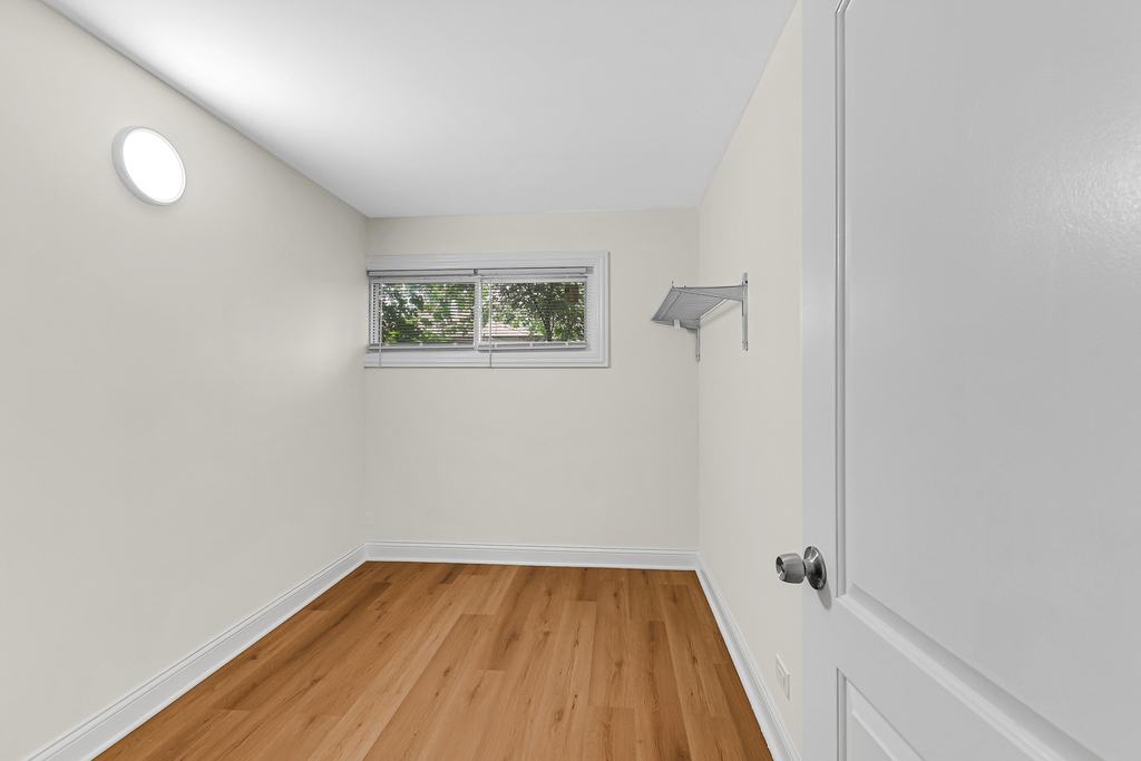 14905 Edbrooke Avenue - Photo 12