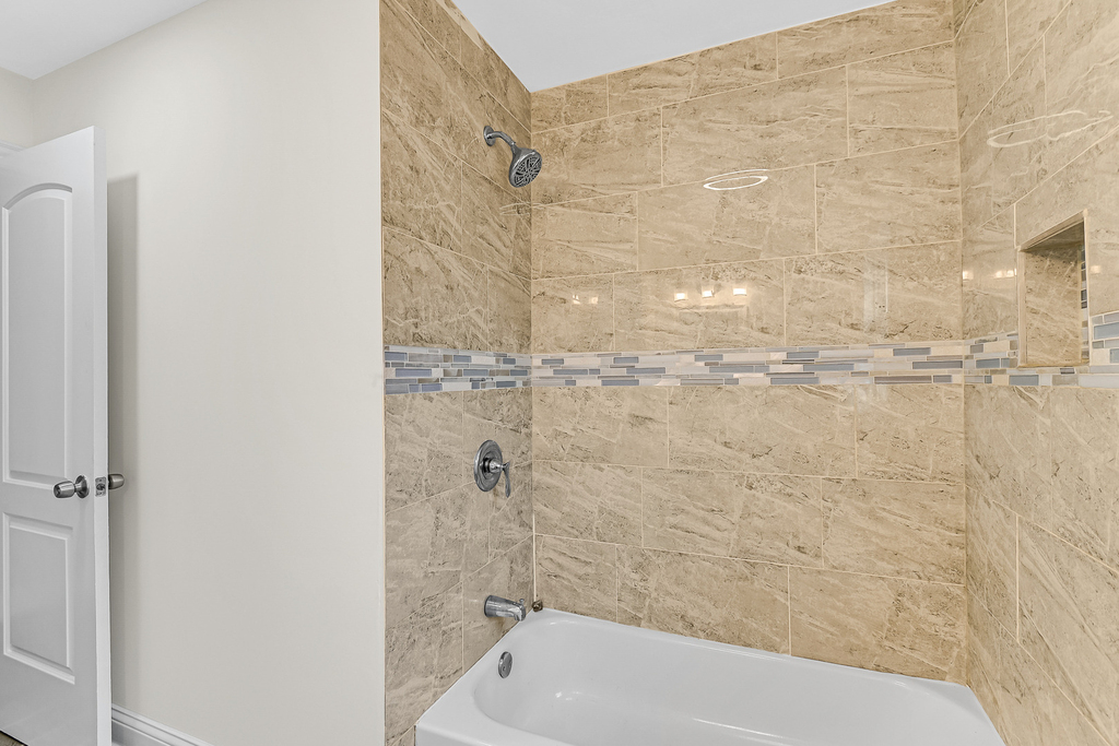 14905 Edbrooke Avenue - Photo 8