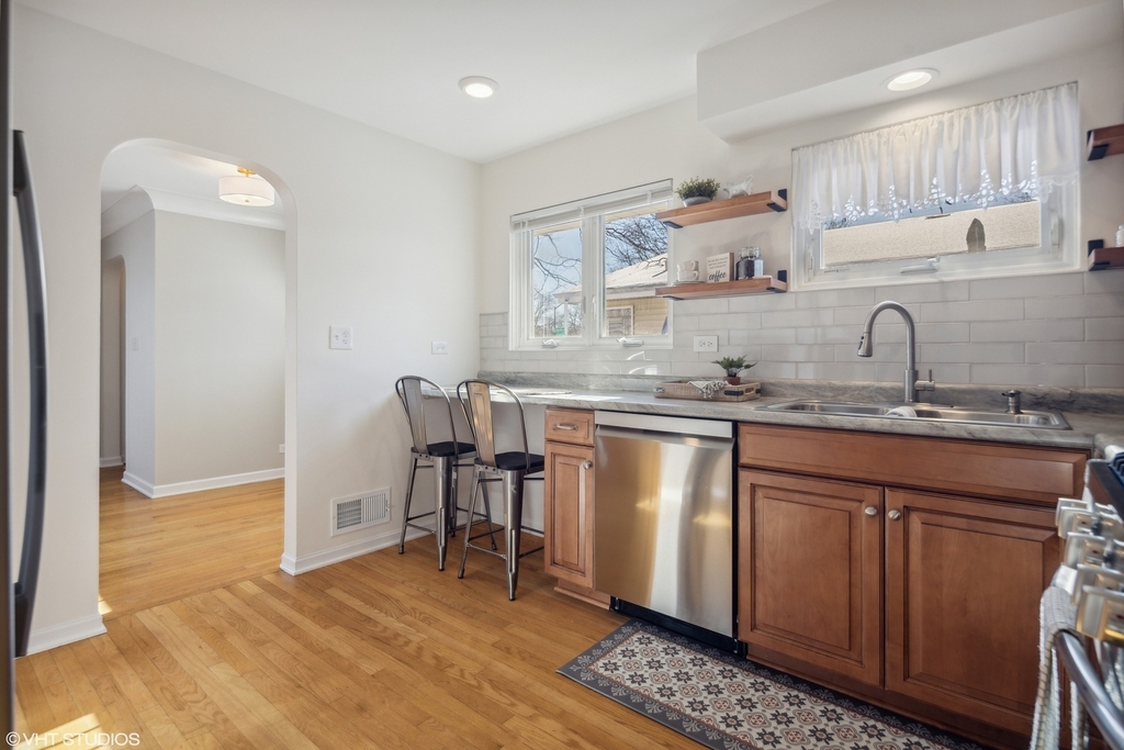 1024 S Summit Avenue - Photo 7