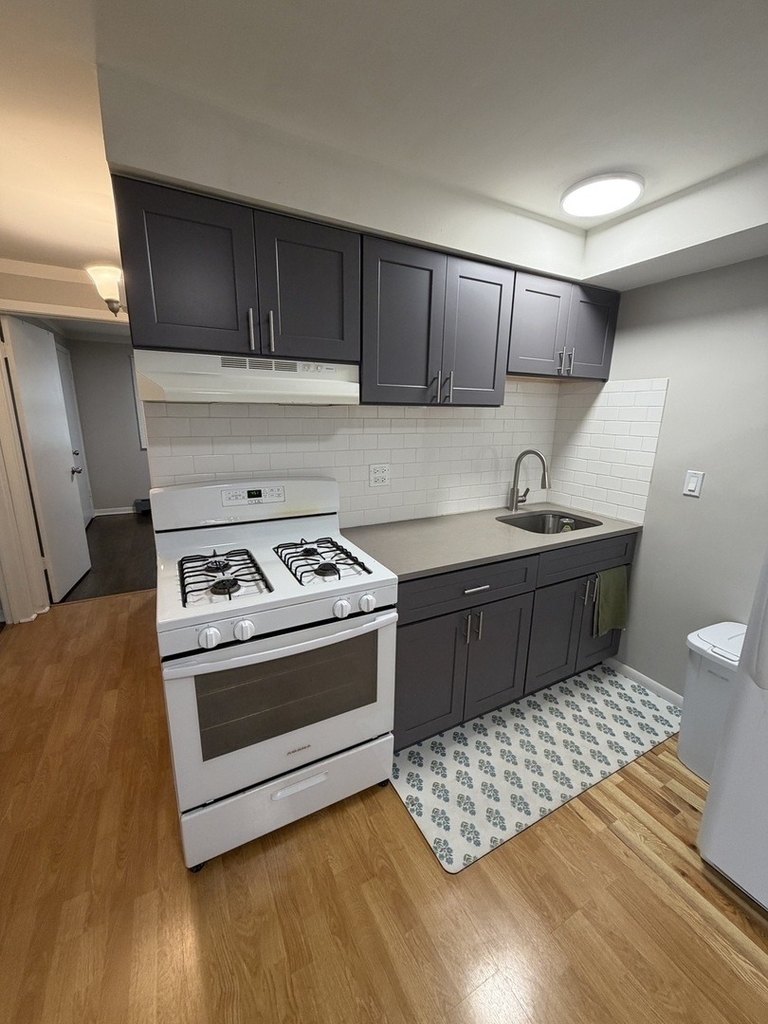 119 Cliff Street - Photo 2