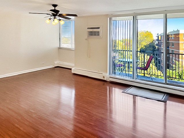 2201 S Stewart Avenue - Photo 3
