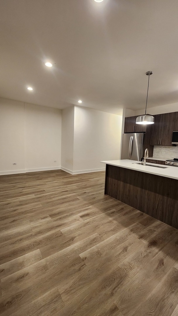 3948 S Indiana Avenue - Photo 5