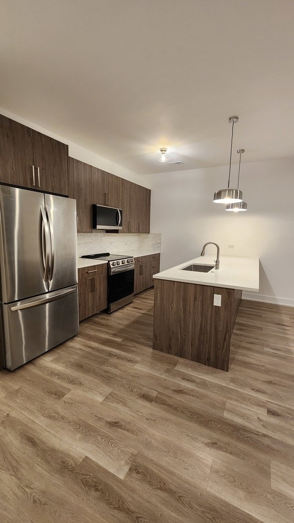 3948 S Indiana Avenue - Photo 8