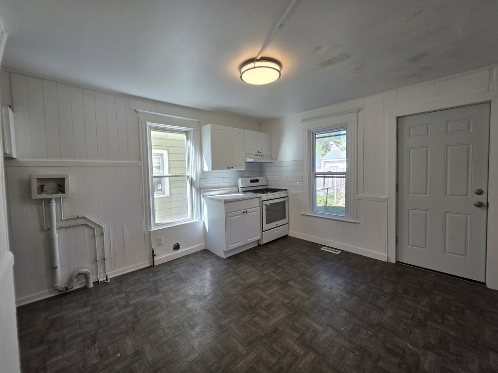 222 Mckinley Avenue - Photo 8