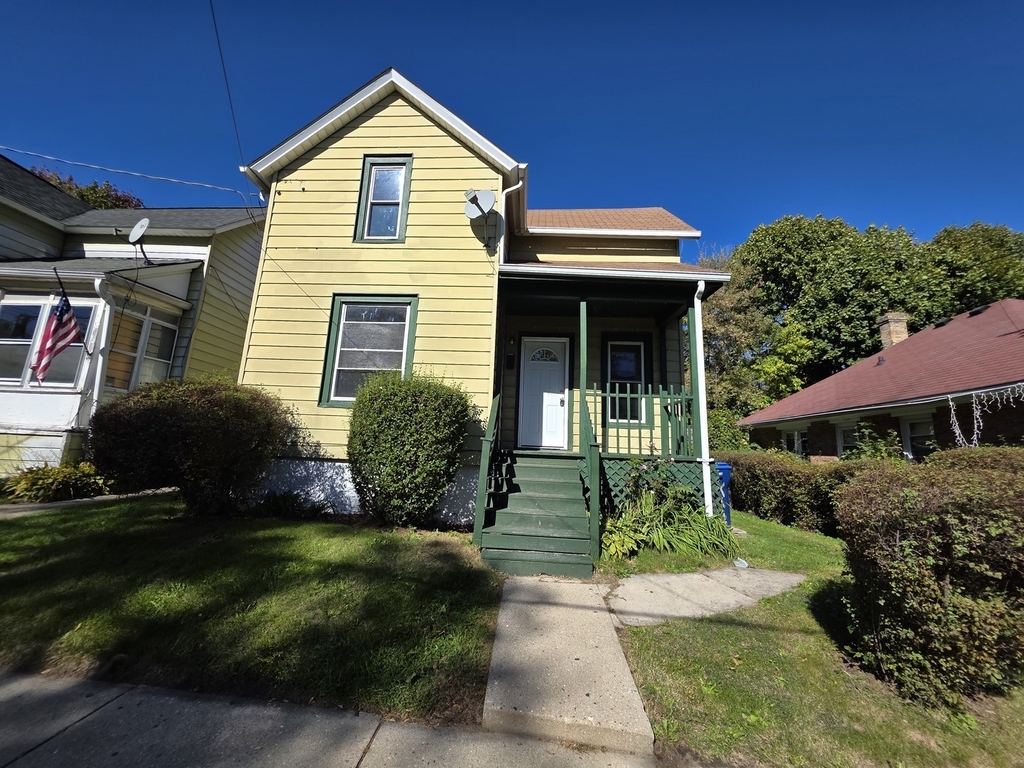 222 Mckinley Avenue - Photo 0