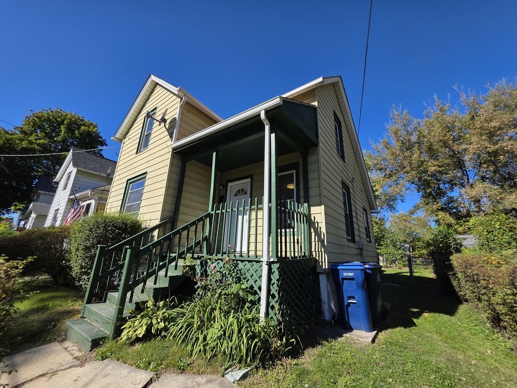 222 Mckinley Avenue - Photo 1