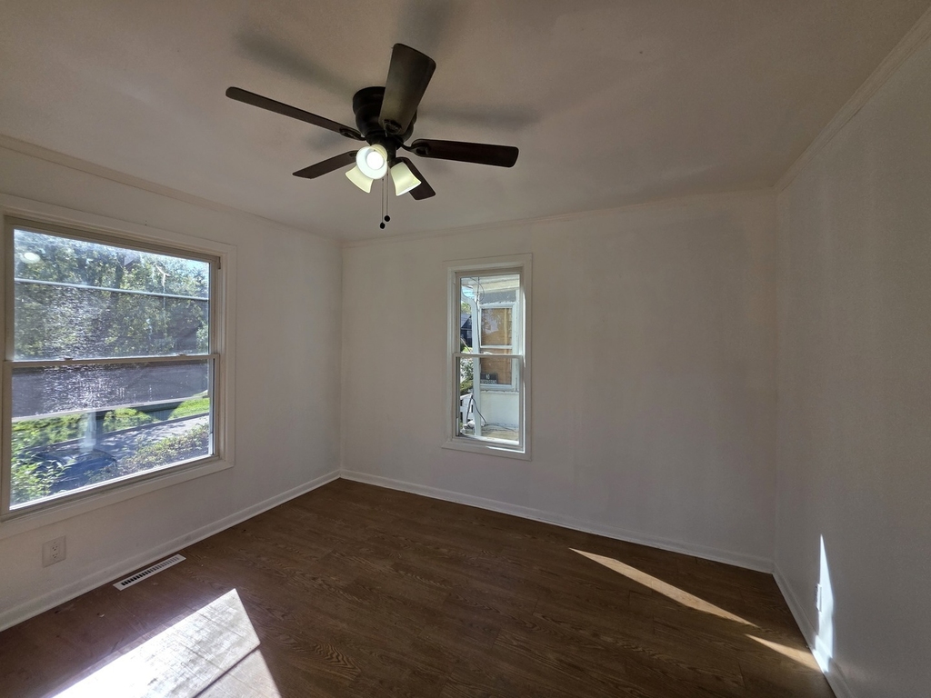 222 Mckinley Avenue - Photo 5