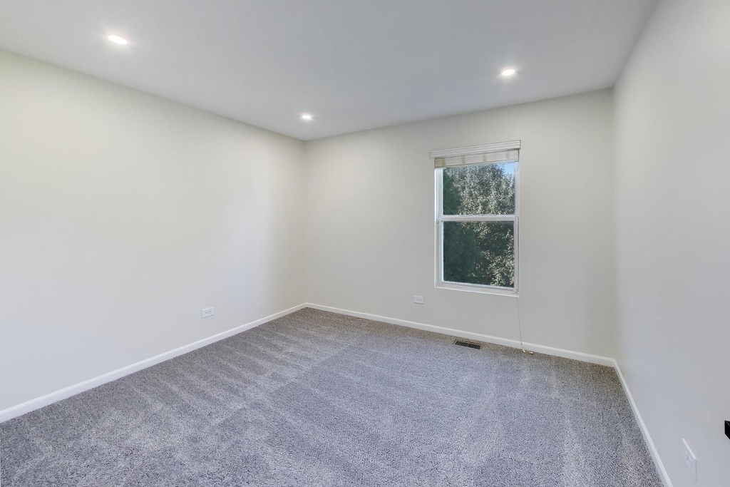 337 Devoe Drive - Photo 18