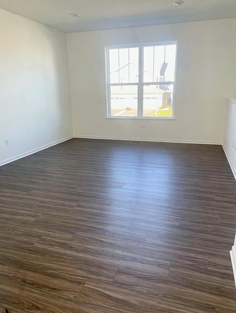 25639 W Wakefield Drive - Photo 5