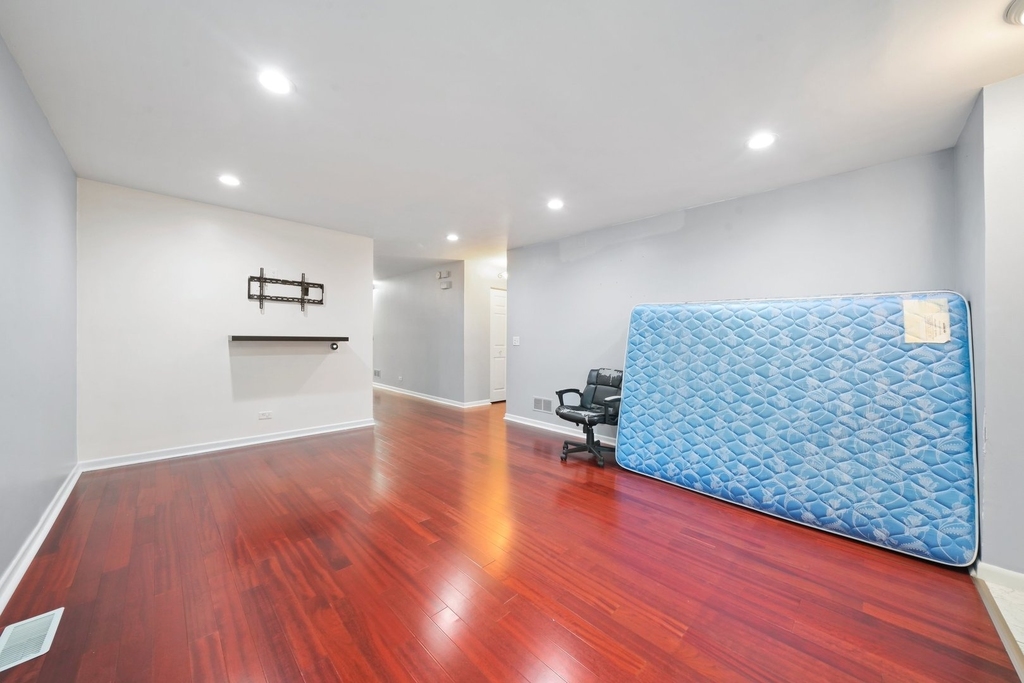 2003 N Jamestown Drive - Photo 4