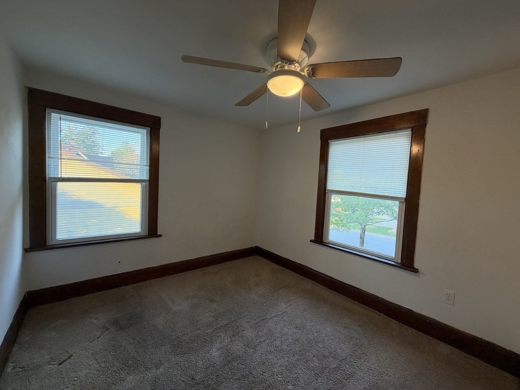 440 Ingalton Avenue - Photo 7