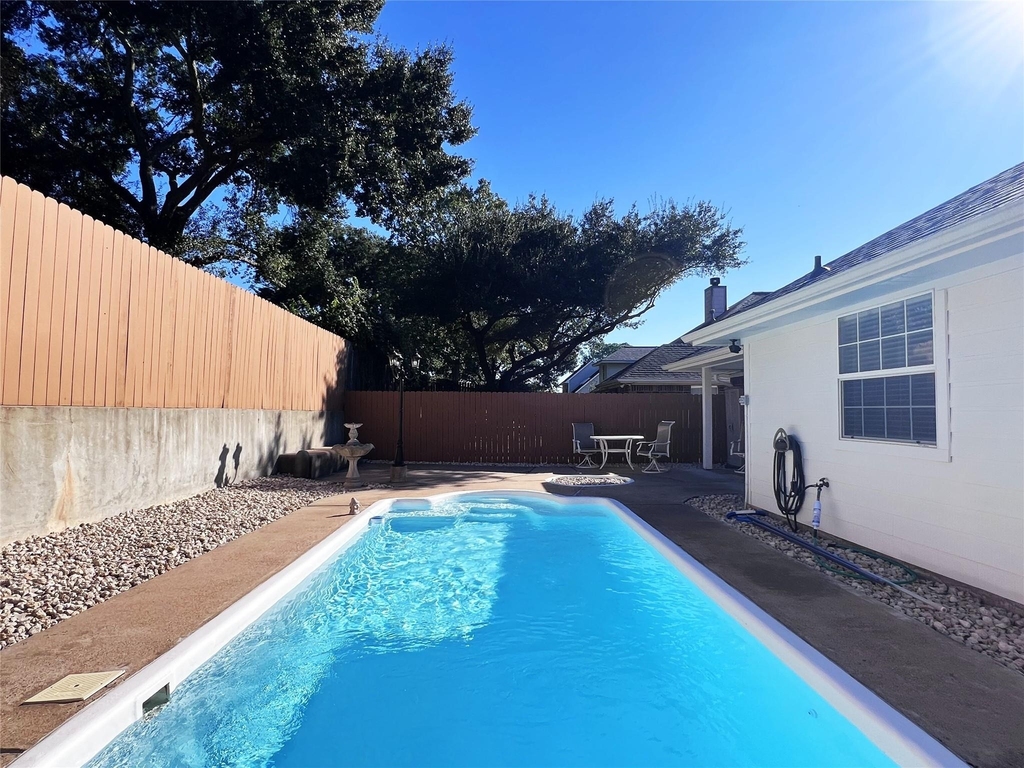 305 Scenic Brook Street - Photo 1