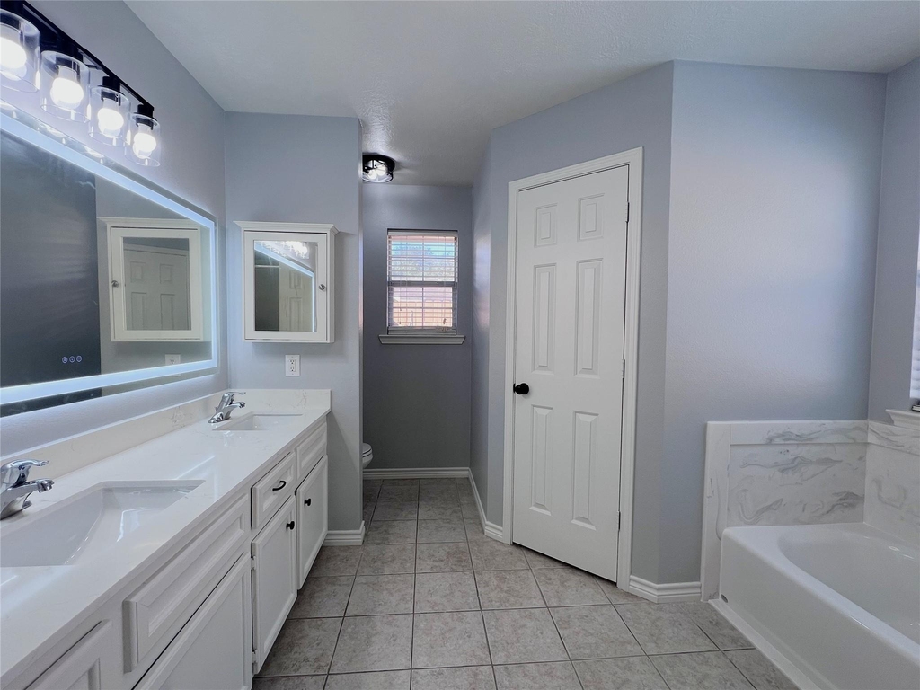305 Scenic Brook Street - Photo 20