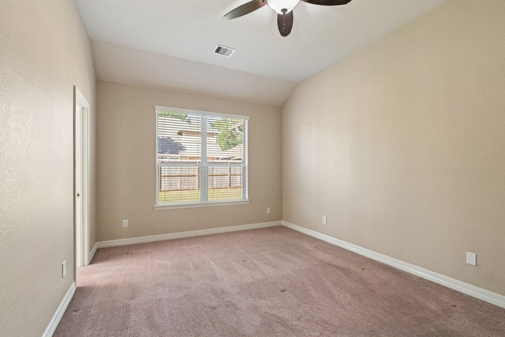 7302 Durango Creek Drive - Photo 17