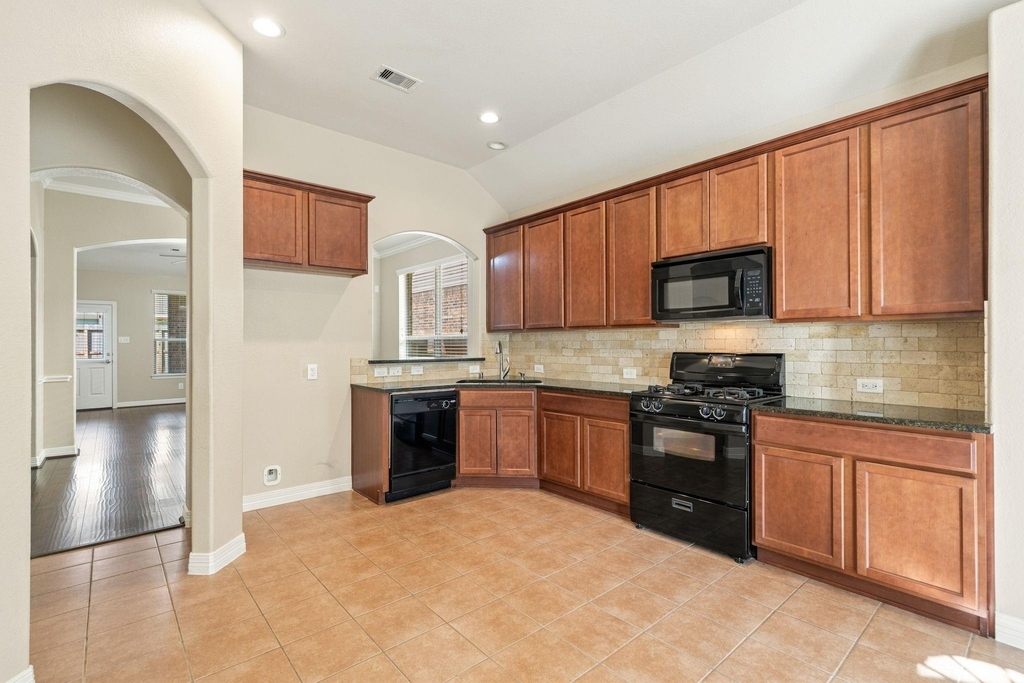 7302 Durango Creek Drive - Photo 4