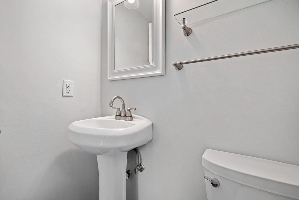 3 Maplewood - Photo 8