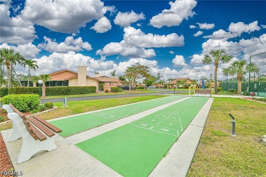 6386 Royal Woods Drive - Photo 32