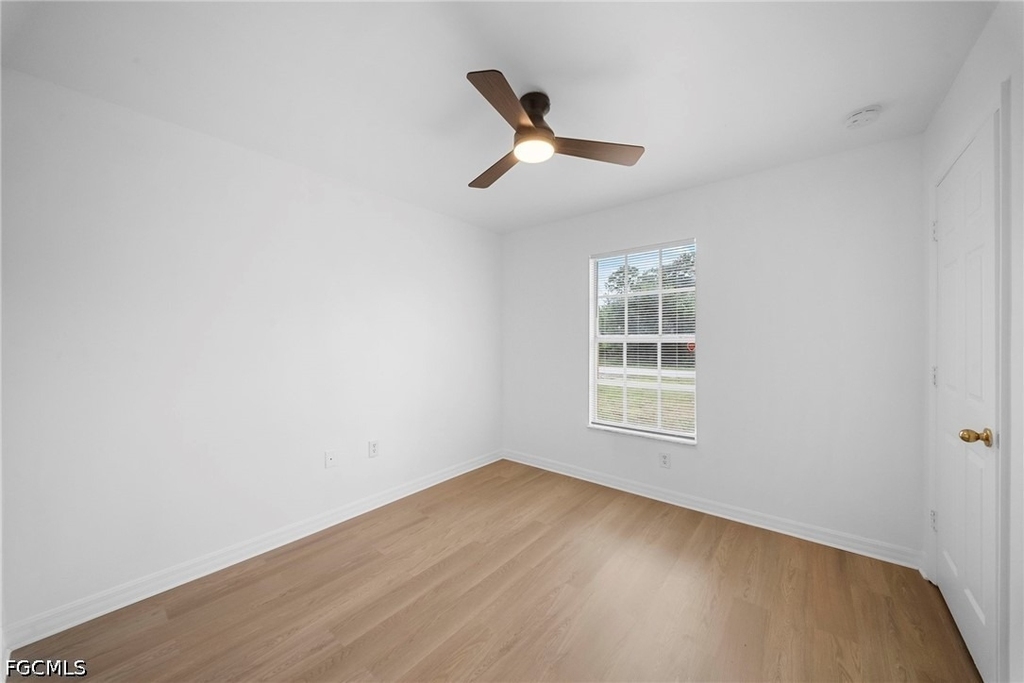 715 Dudley Avenue S - Photo 18