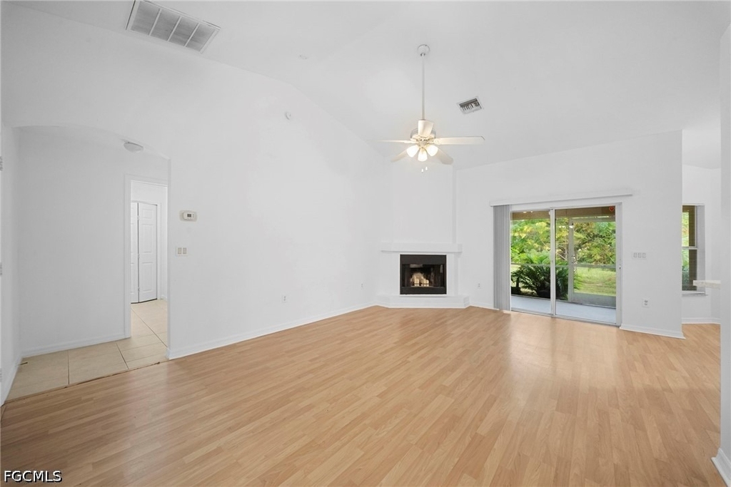 715 Dudley Avenue S - Photo 3